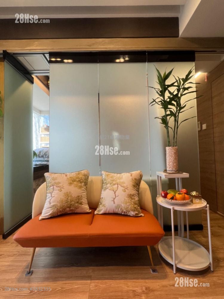 Jade Suites Sell 2 Bedrooms , 1 Bathroom 381 ft²