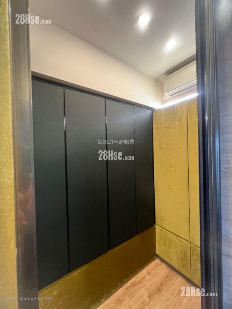 Jade Suites Sell 2 Bedrooms , 1 Bathroom 381 ft²
