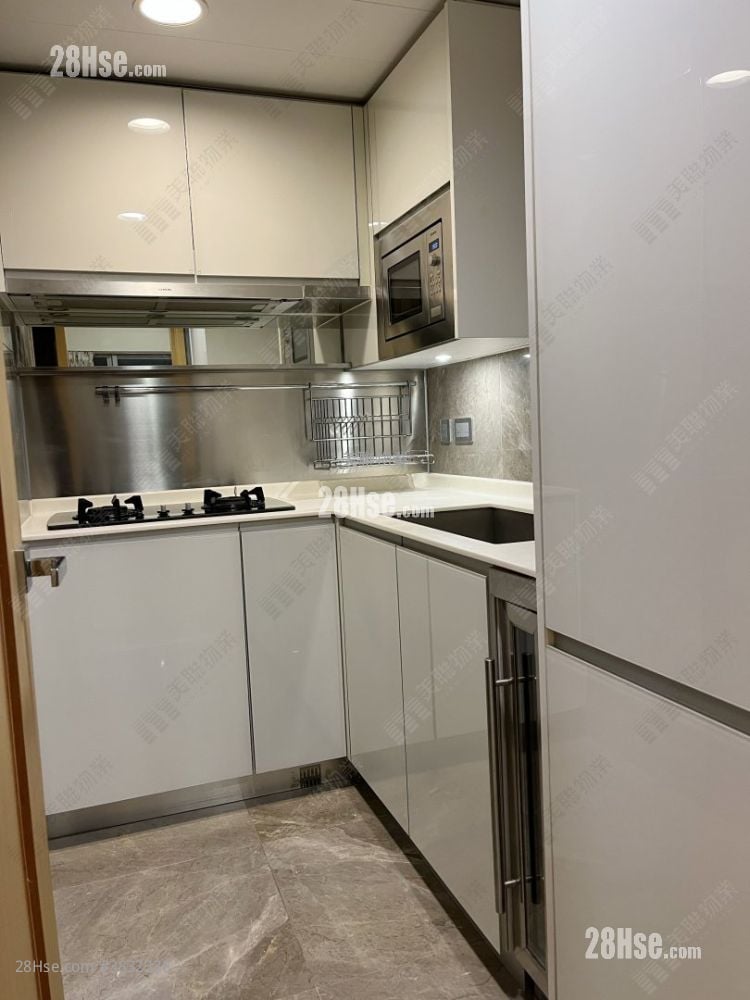 Century Gateway Sell 2 Bedrooms , 1 Bathroom 509 ft²