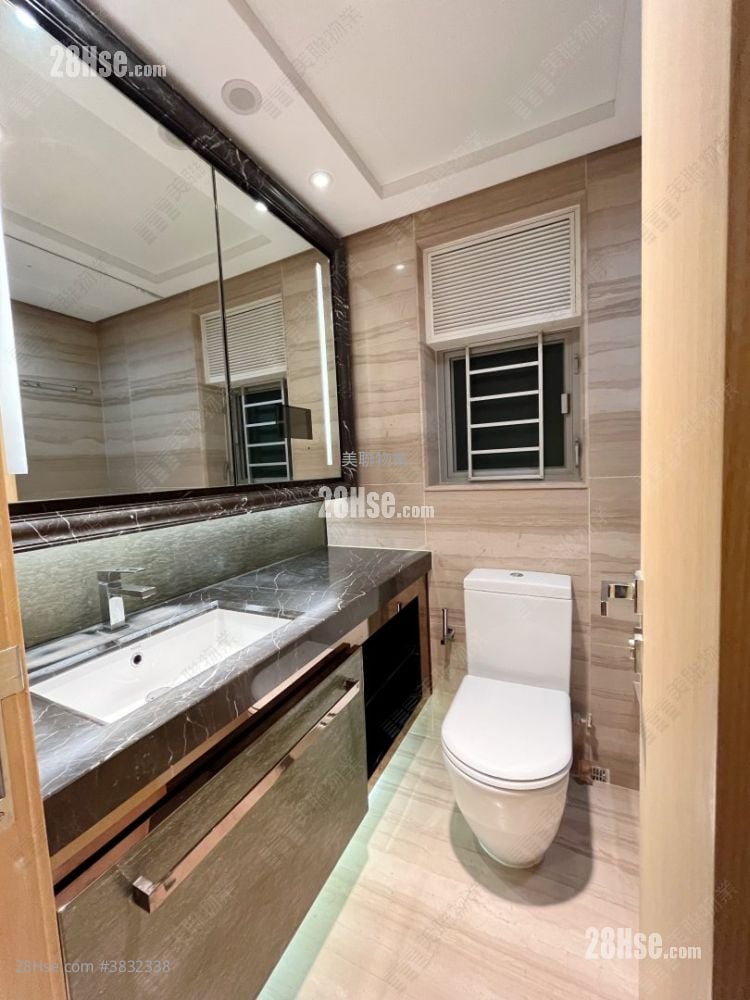 Century Gateway Sell 2 Bedrooms , 1 Bathroom 509 ft²