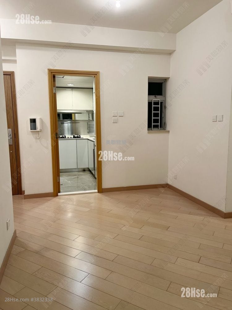 Century Gateway Sell 2 Bedrooms , 1 Bathroom 509 ft²