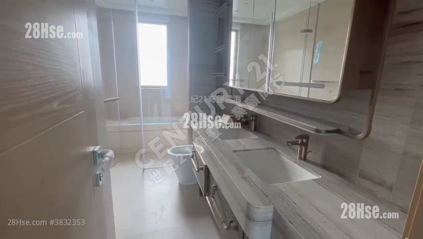 Silversands Rental 1,382 ft²