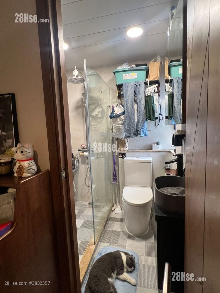 Shan Lai Court Sell 287 ft²