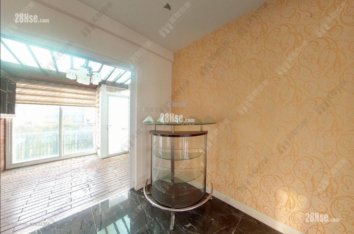 Rolling Hills Sell 3 Bedrooms , 4 Bathrooms 1,431 ft²