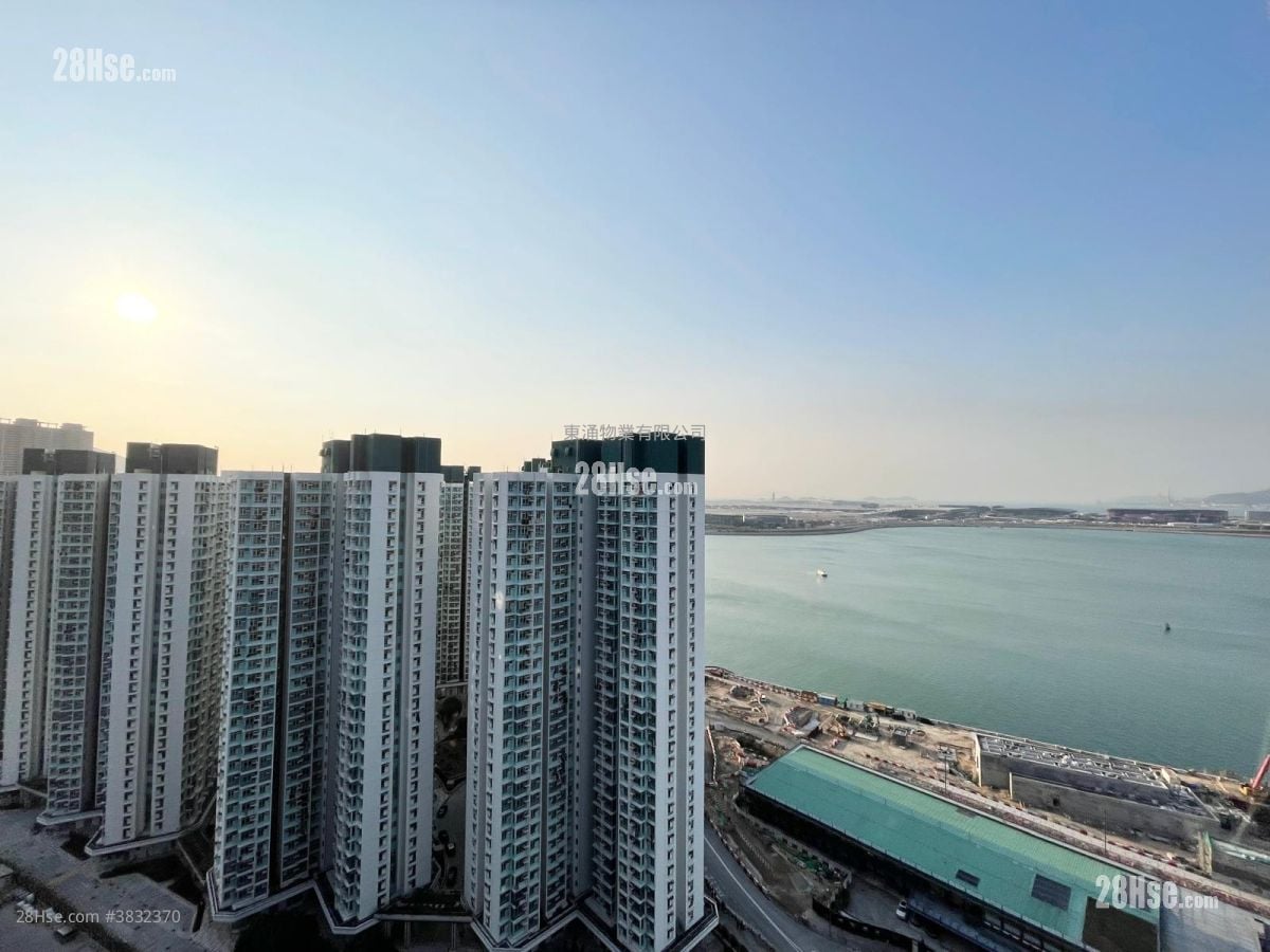 Century Link Rental 3 Bedrooms , 1 Bathroom 572 ft²