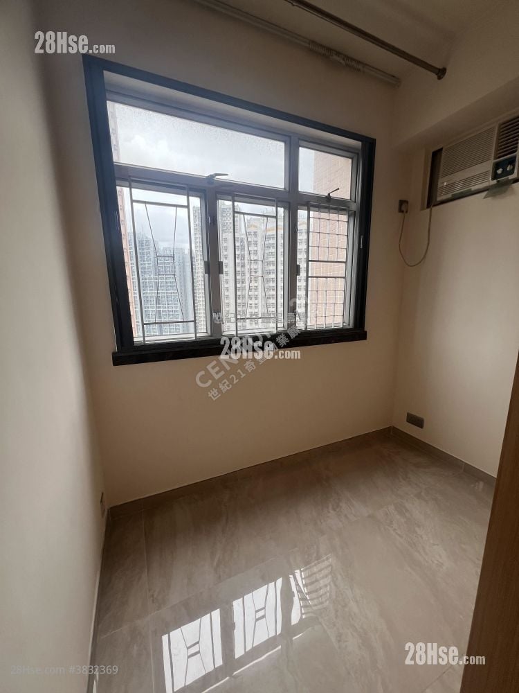 Sunshine City Rental 2 Bedrooms , 1 Bathroom 321 ft²