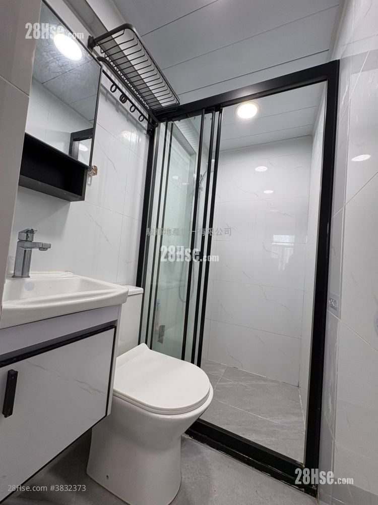 67 Prince Edward Road West Rental Studio , 1 Bathroom 150 ft²