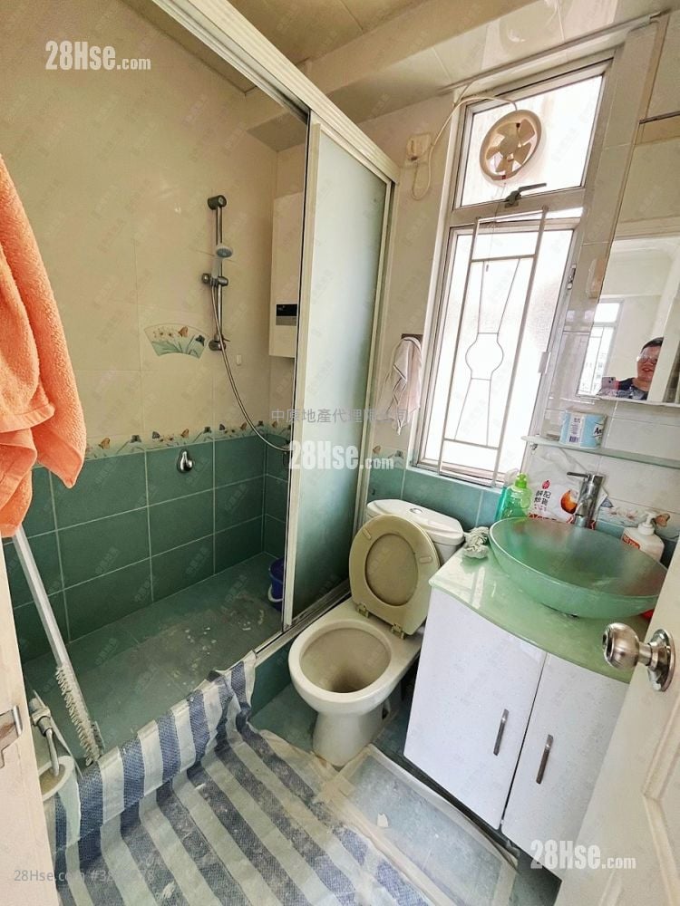 Tai Po Centre Rental 2 Bedrooms , 1 Bathroom 384 ft²