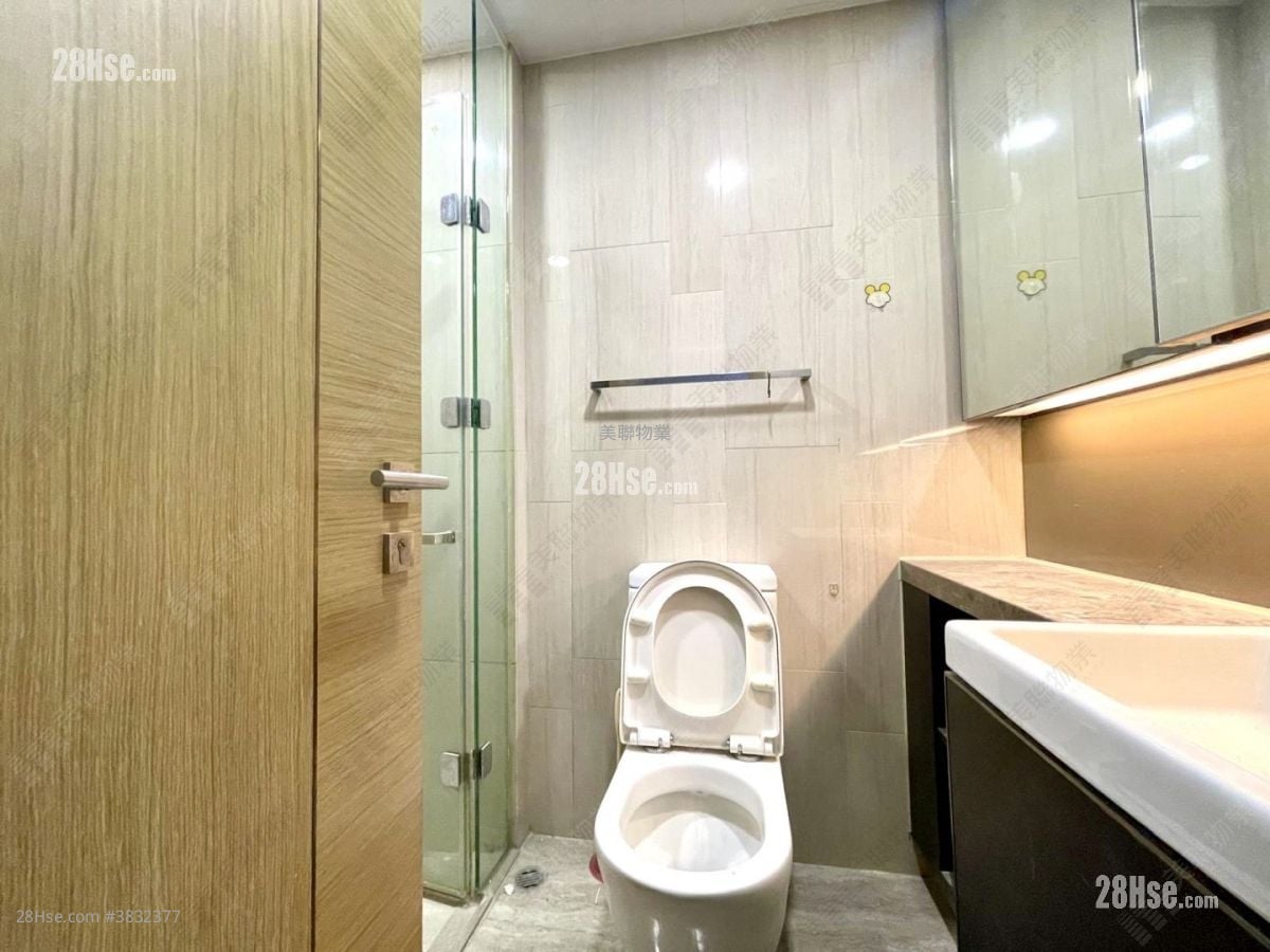 The Reach Rental 3 Bedrooms , 2 Bathrooms 659 ft²