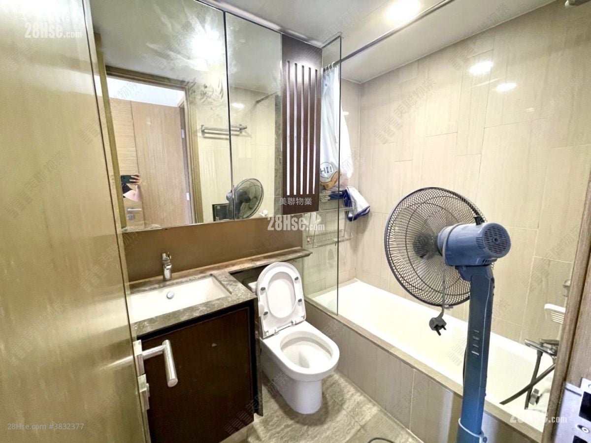 The Reach Rental 3 Bedrooms , 2 Bathrooms 659 ft²