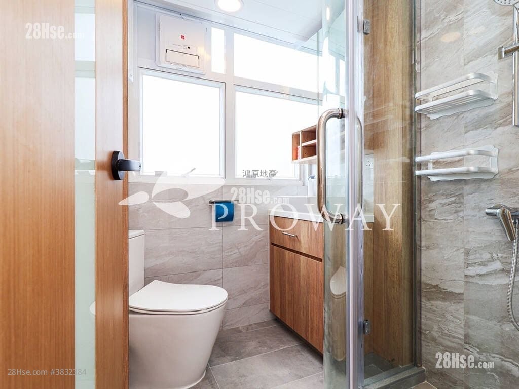 Regent Height Rental 3 Bedrooms 867 ft²