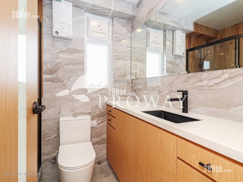 Regent Height Rental 3 Bedrooms 867 ft²