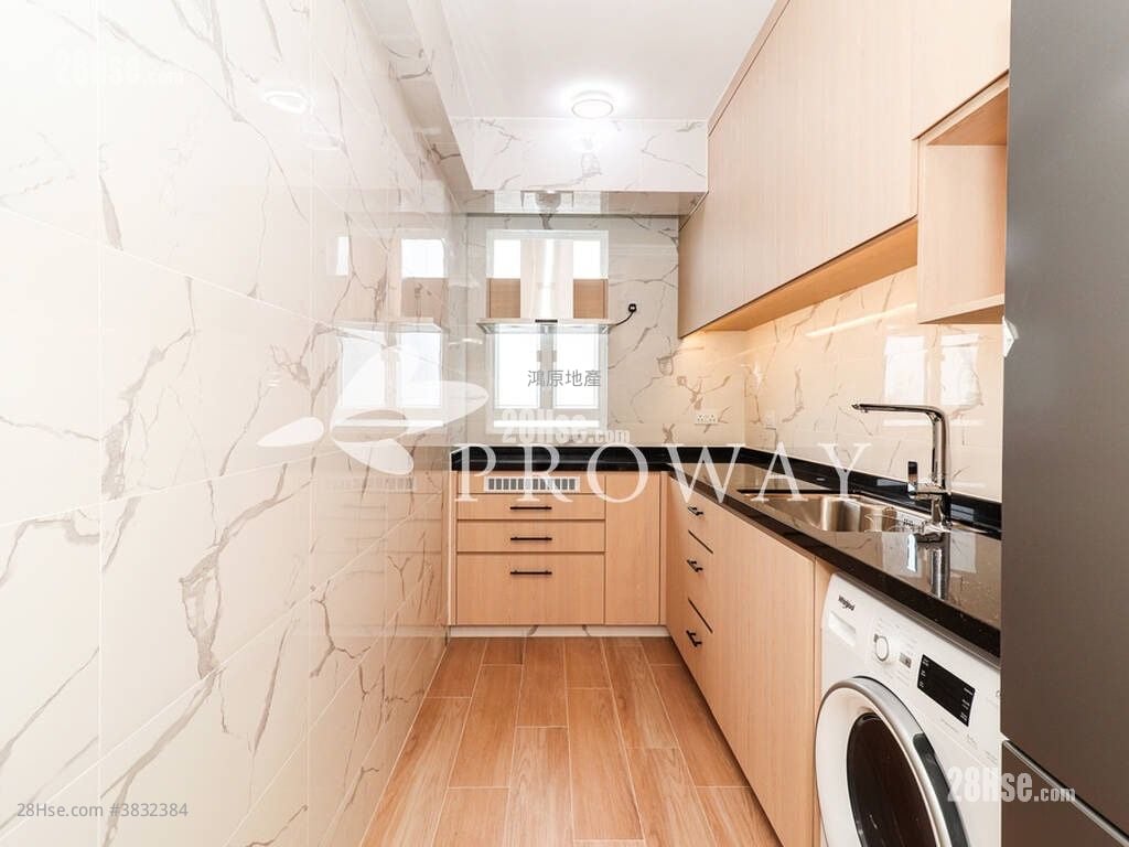 Regent Height Rental 3 Bedrooms 867 ft²
