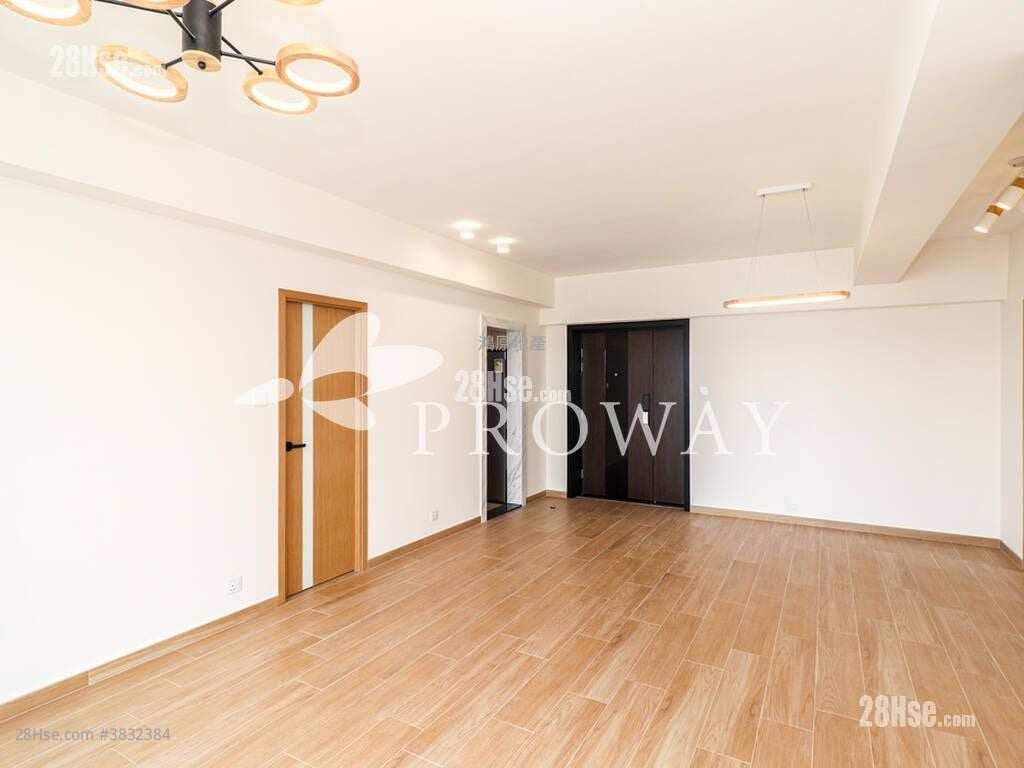 Regent Height Rental 3 Bedrooms 867 ft²