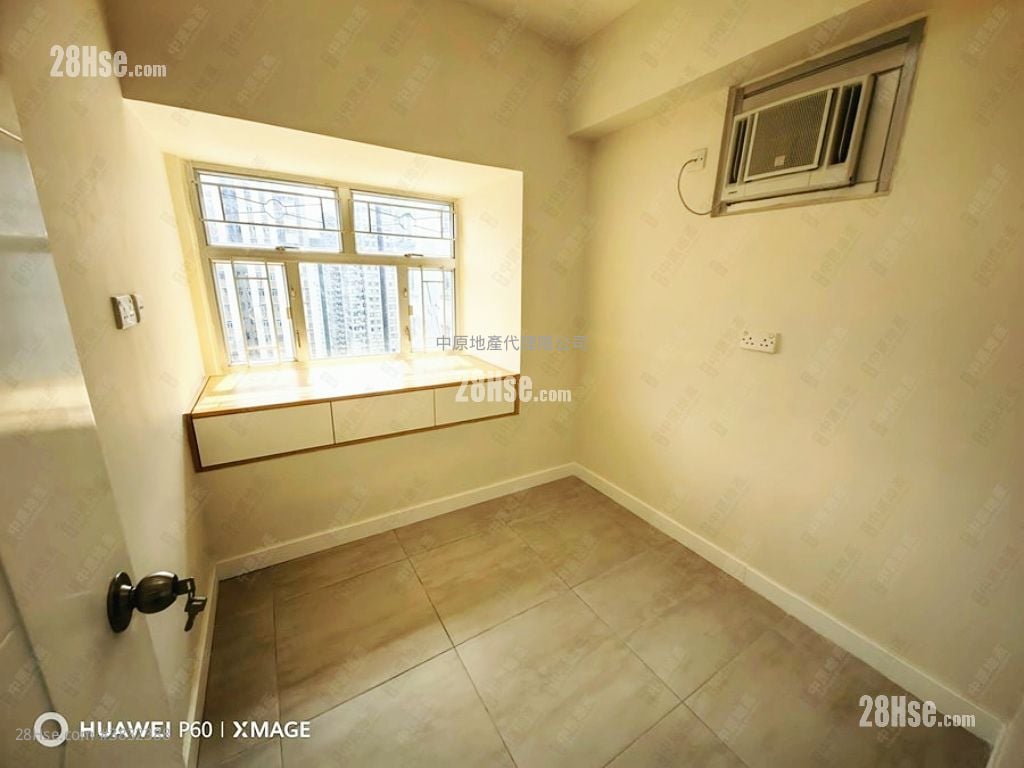 Tai Po Centre Rental 2 Bedrooms , 1 Bathroom 379 ft²
