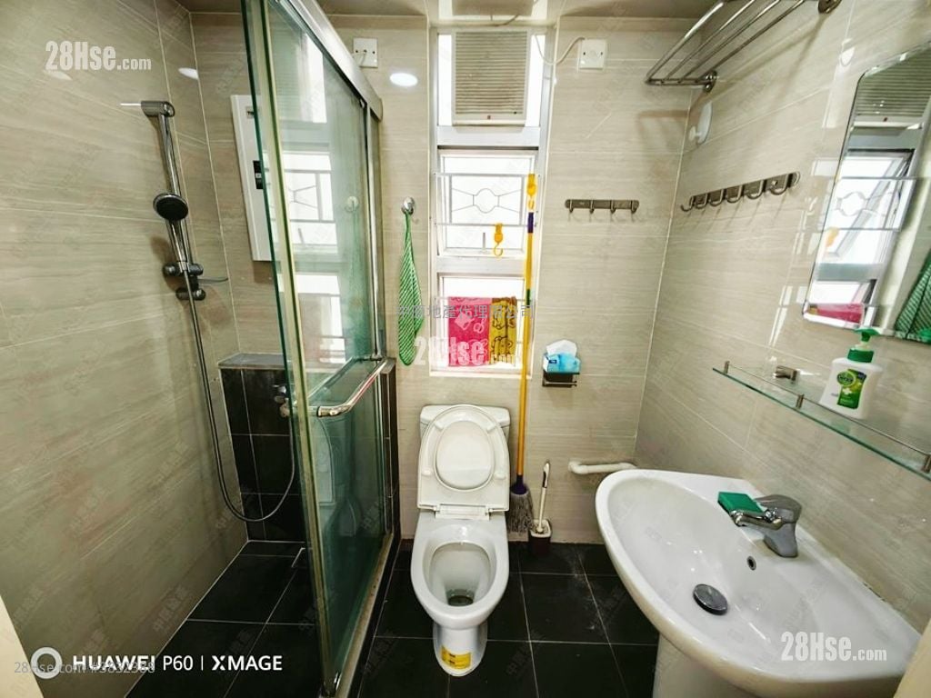 Tai Po Centre Rental 2 Bedrooms , 1 Bathroom 379 ft²