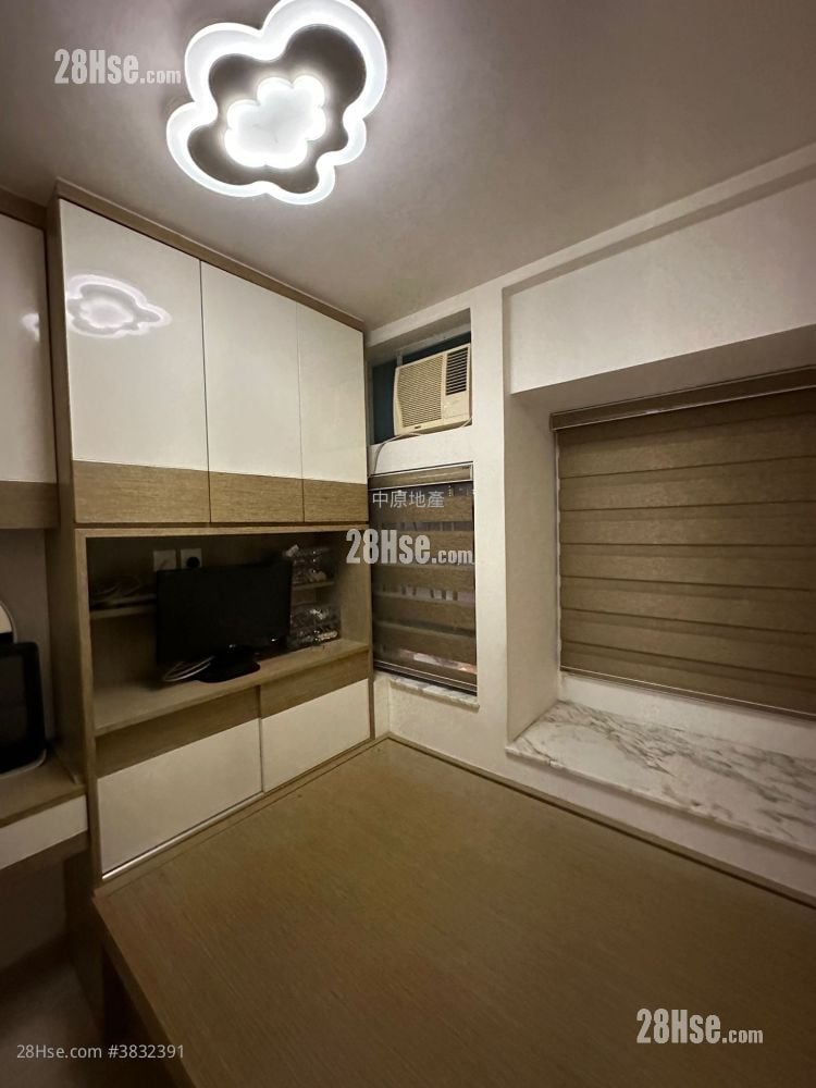 New Kwai Fong Gardens Sell 2 Bedrooms , 1 Bathroom 415 ft²