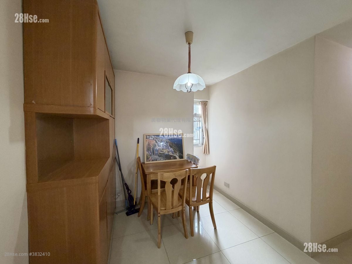 On Ning Garden Sell 3 Bedrooms , 1 Bathroom 583 ft²