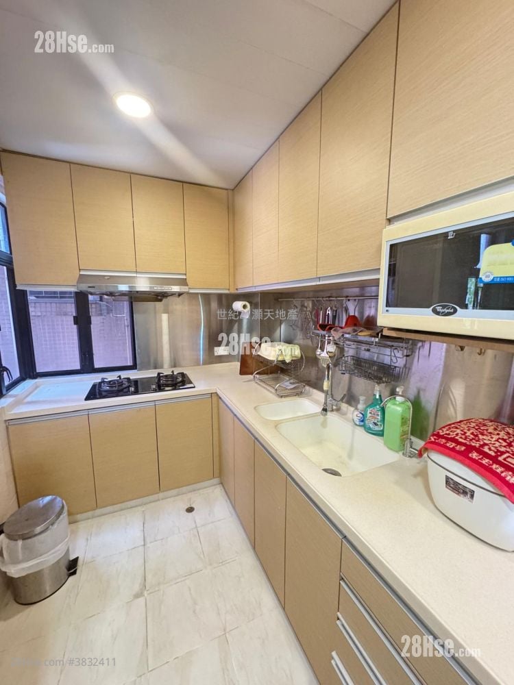 Savanna Garden Rental 3 Bedrooms , 2 Bathrooms 1,110 ft²