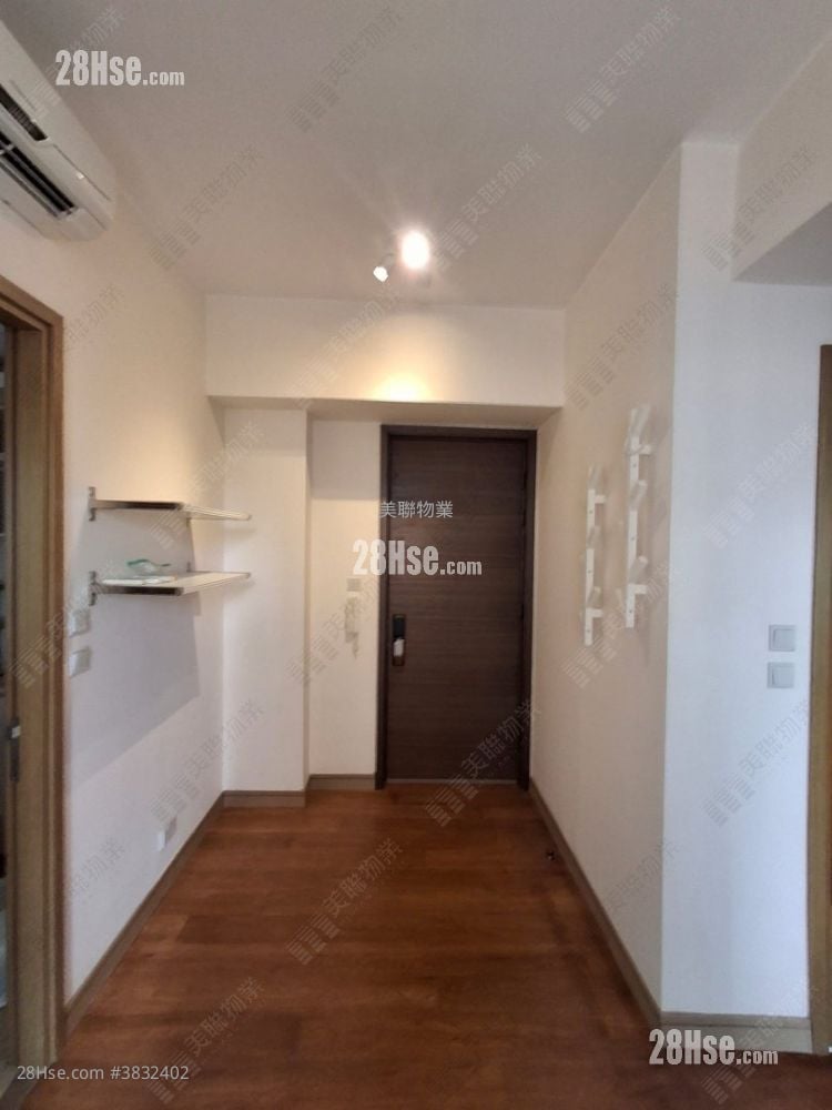 The Reach Rental 2 Bedrooms , 1 Bathroom 403 ft²