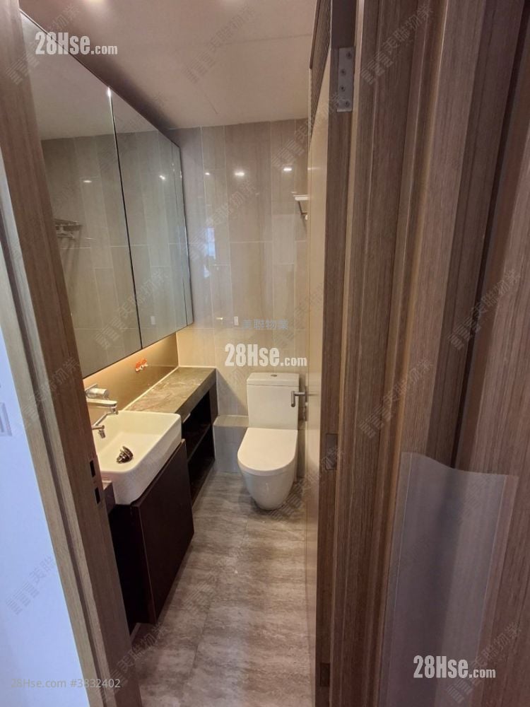 The Reach Rental 2 Bedrooms , 1 Bathroom 403 ft²