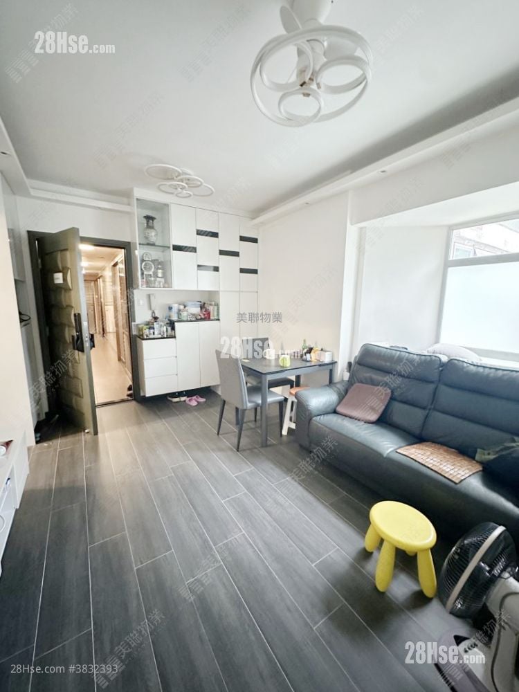 Flora Plaza Sell 2 Bedrooms , 1 Bathroom 392 ft²