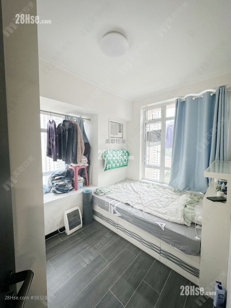 Flora Plaza Sell 2 Bedrooms , 1 Bathroom 392 ft²