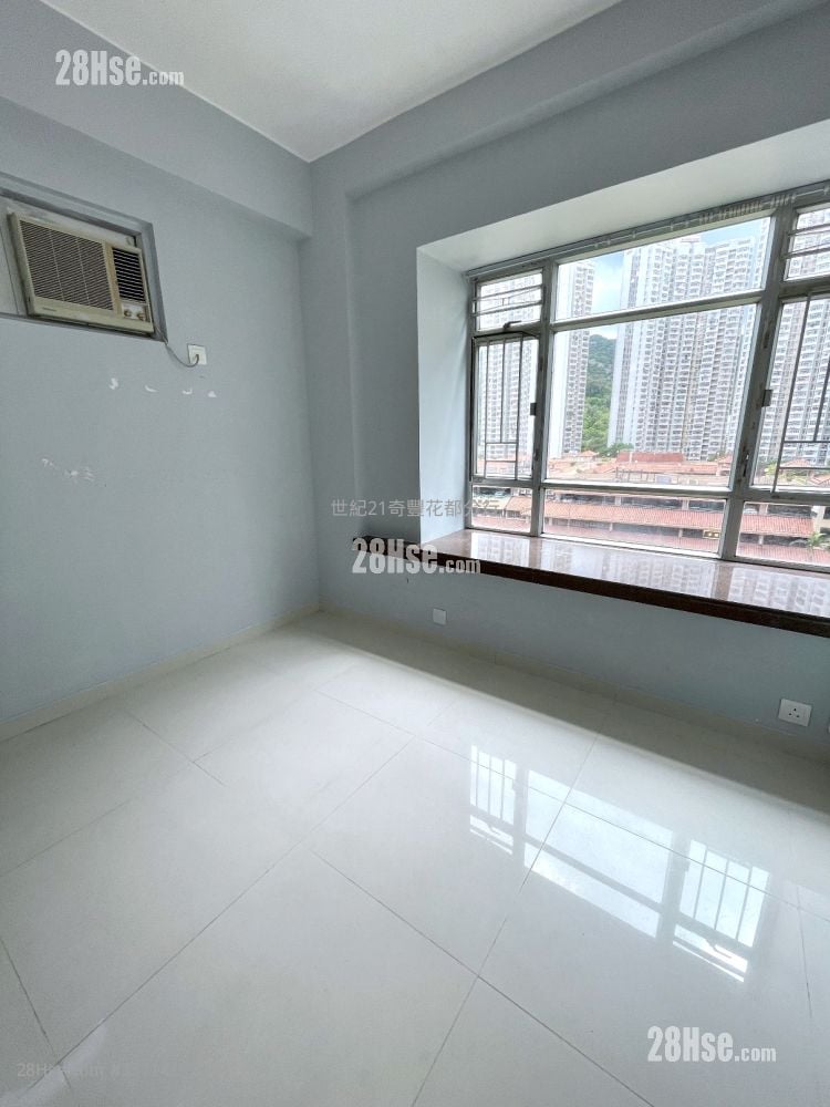 Flora Plaza Sell 2 Bedrooms , 1 Bathroom 392 ft²