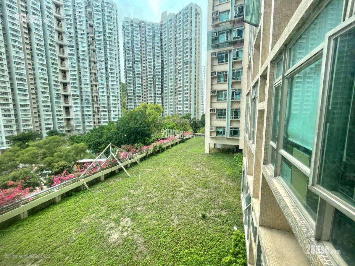 Flora Plaza Sell 2 Bedrooms , 1 Bathroom 392 ft²