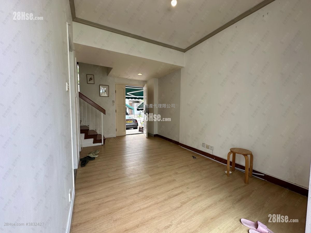 Palm Springs Sell 3 Bedrooms , 2 Bathrooms 967 ft²
