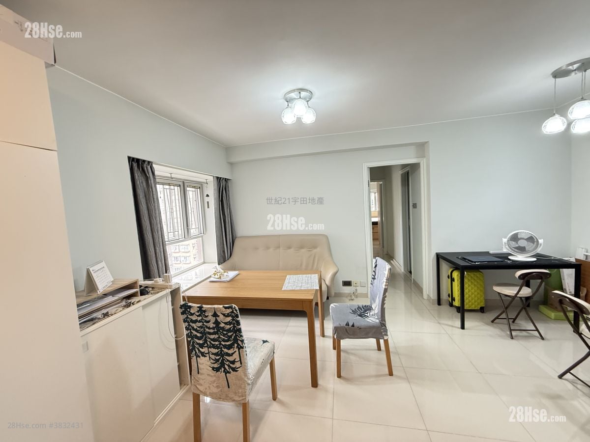 Serenity Park Sell 3 Bedrooms , 2 Bathrooms 589 ft²