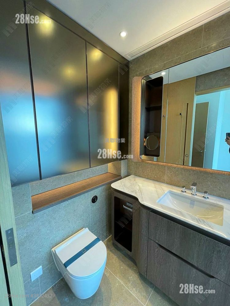 Lp10 Sell 4 Bedrooms , 3 Bathrooms 1,203 ft²
