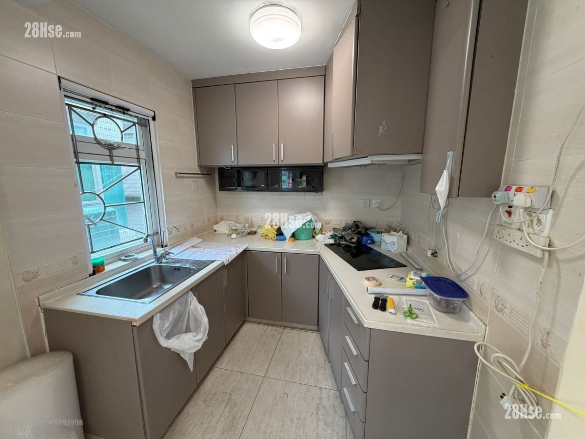 Village Sell 3 Bedrooms , 1 Bathroom