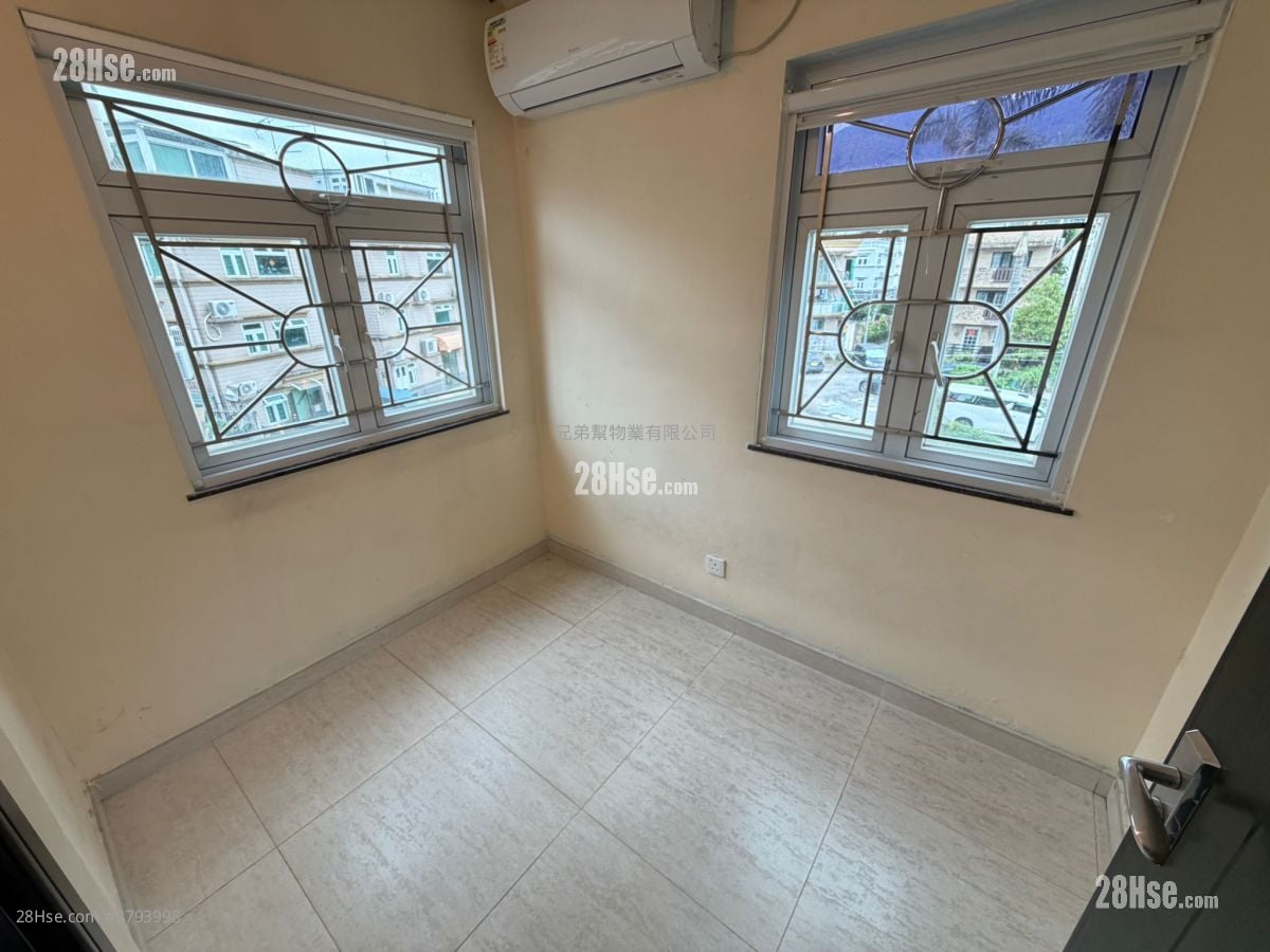 Village Sell 3 Bedrooms , 1 Bathroom