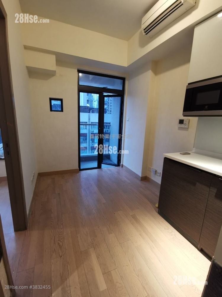 Giovane Sell 1 Bedroom , 1 Bathroom 224 ft²