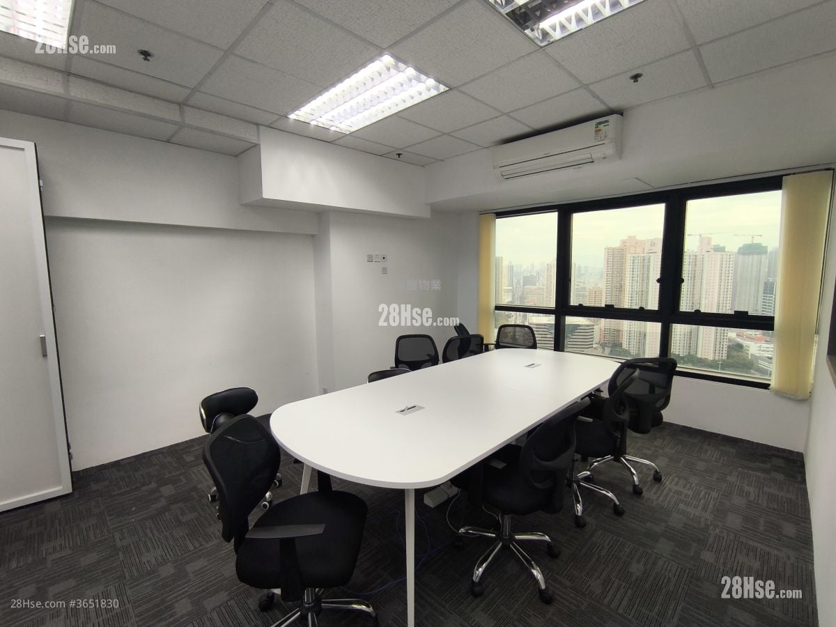 Peninsula Tower Rental 5+ Bedrooms 2,000 ft²