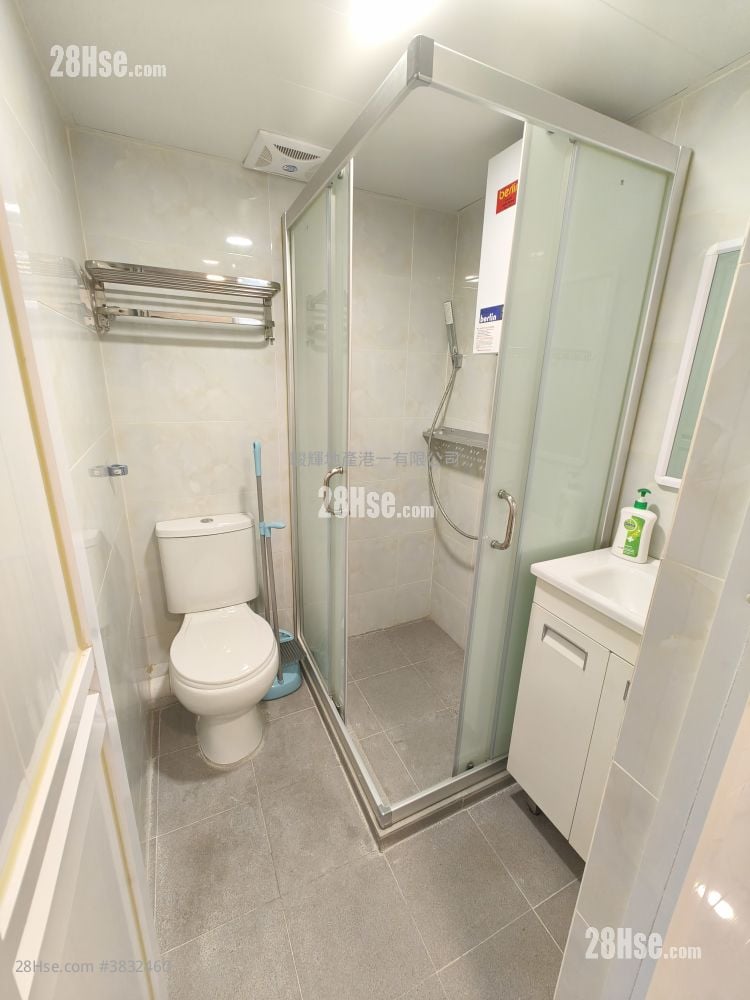 Cheung King Mansion Rental Studio , 1 Bathroom 170 ft²