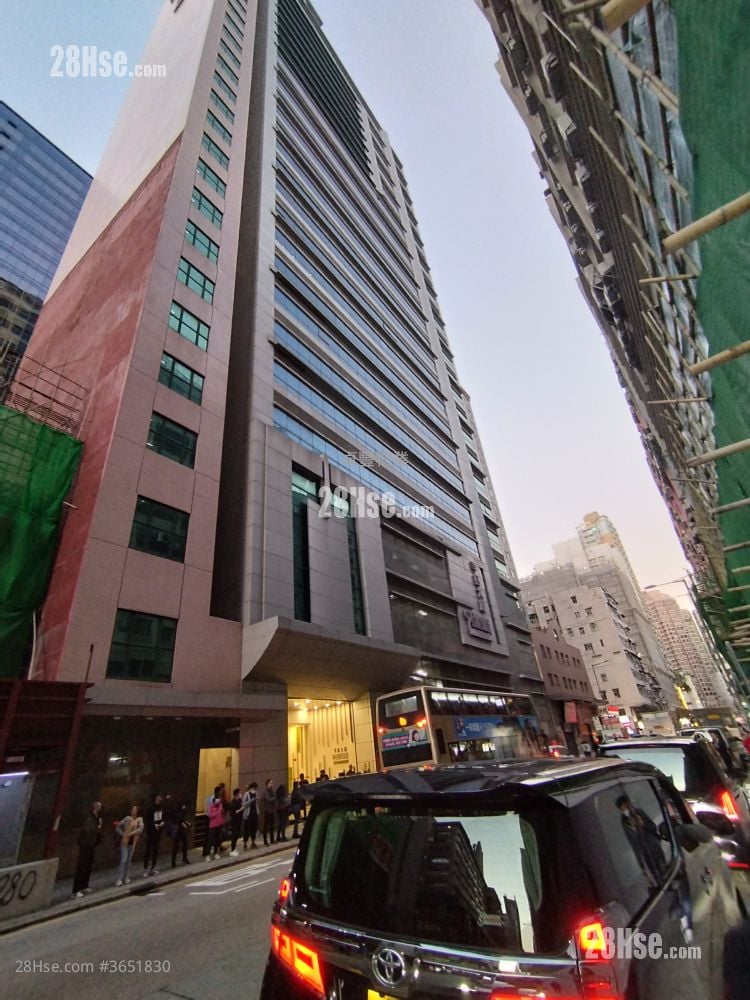 Peninsula Tower Rental 5+ Bedrooms 2,000 ft²