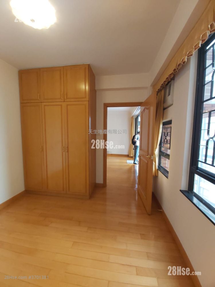 Dragon Peak Rental 4 Bedrooms , 2 Bathrooms 1,523 ft²