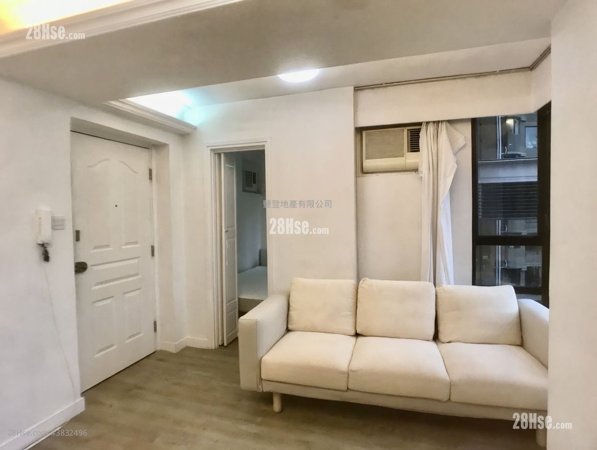 Lilian Court Rental 2 Bedrooms , 1 Bathroom 333 ft²