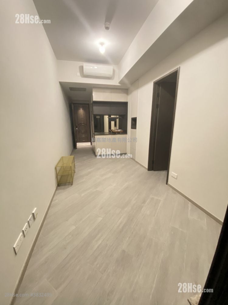 The Royale Rental 1 Bedroom , 1 Bathroom 318 ft²