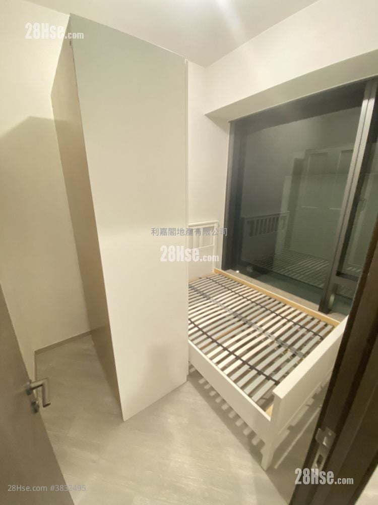The Royale Rental 1 Bedroom , 1 Bathroom 318 ft²