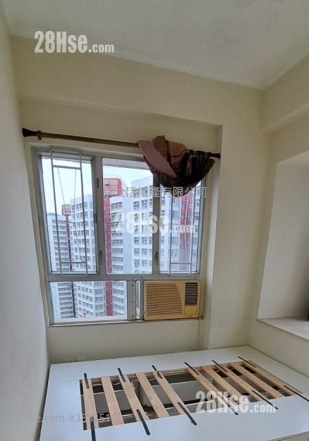 金狮花园 租盘 2 房 , 1 浴室 282 平方尺