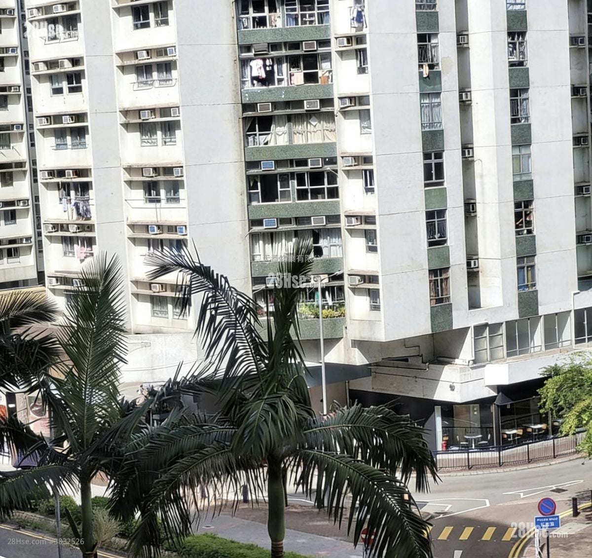 Whampoa Garden Sell 4 Bedrooms , 2 Bathrooms 755 ft²