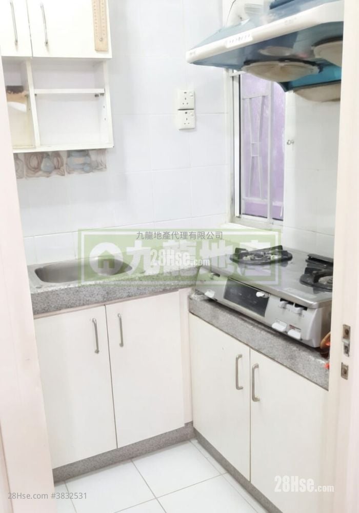 Wing Lee Mansion Sell 2 Bedrooms , 1 Bathroom 362 ft²