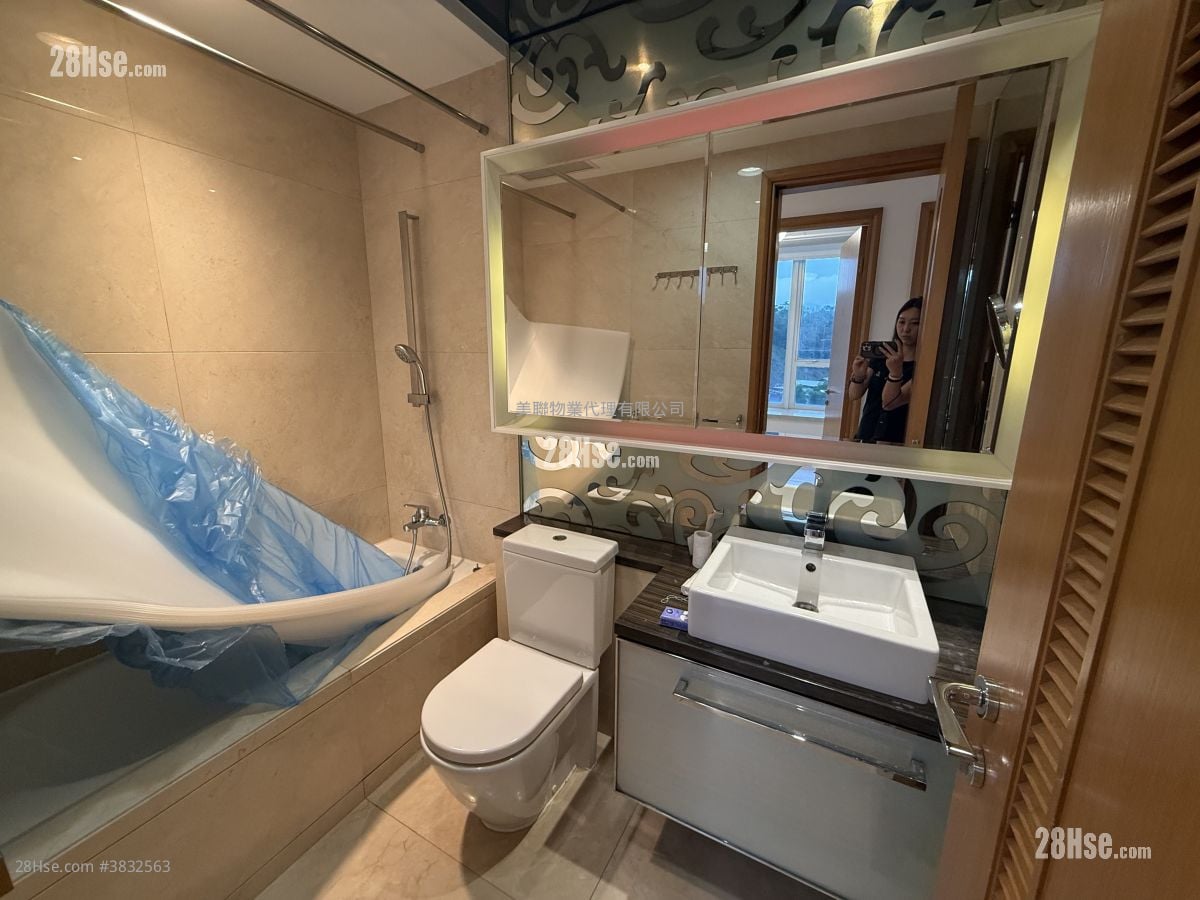 Peak One Rental 3 Bedrooms , 2 Bathrooms 1,027 ft²