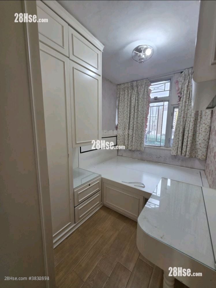 Ching Nga Court Rental 2 Bedrooms , 1 Bathroom 443 ft²