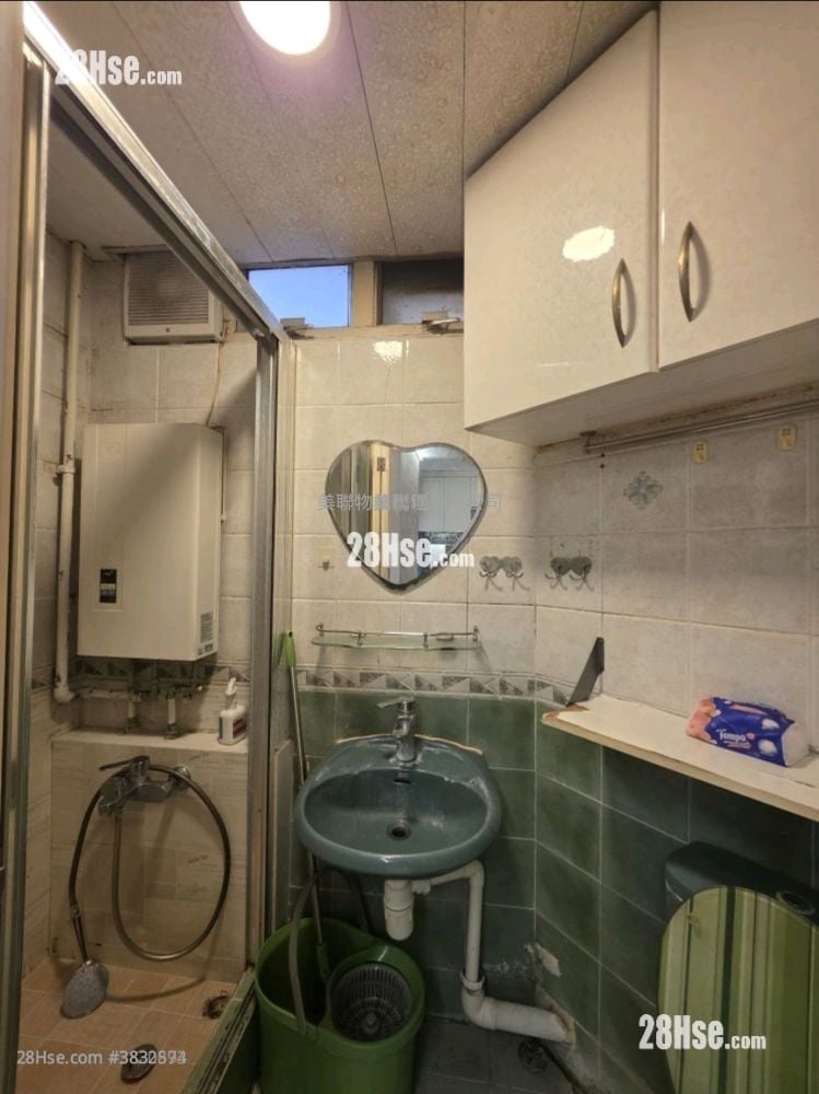 Ching Nga Court Rental 2 Bedrooms , 1 Bathroom 443 ft²