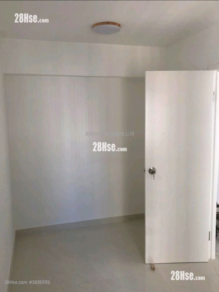 Ching Wah Court Rental 1 Bedroom , 1 Bathroom 338 ft²