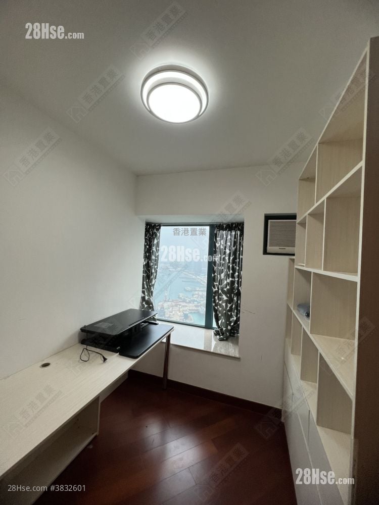 The Long Beach Sell 3 Bedrooms , 3 Bathrooms 842 ft²